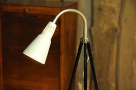 Tripod Lampe Architekt Bauhaus Stil