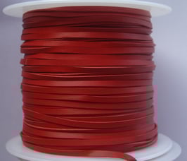 Lacet plat de cuir tannage végétal rouge - Kangourou - Haut de gamme