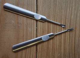 Lot de deux gouges découpe en "V"