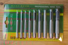 Lot de 9 emportes-pièces (taille moyenne)