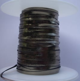 Lacet plat de cuir tannage végétal etain 3 mm - Kangourou - Haut de gamme