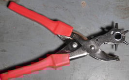 Pince emporte pièce revolver à levier