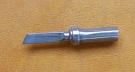 Lame acier fine biseautée pour swivel