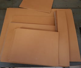 Cuir végétal 5*30 cm 3,5 mm - croupon pleine fleur.