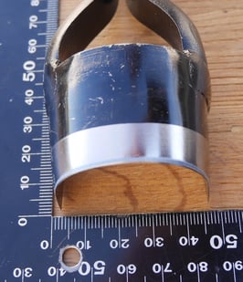 Fer à bout rond 1 - 5/8 de pouce (4,18 cm)