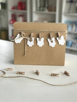 Geschenkbox zum Aufklappen Kraftkarton BOITE natur - 25x20x8 cm