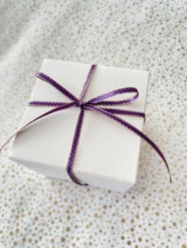 Satinband mit glitzerndem Goldrand 3mm lila/gold - 5 Meter