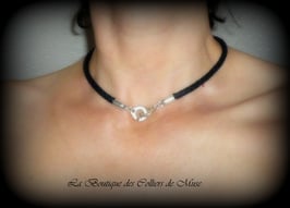 COLLIER MENOTTE