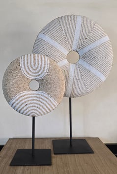 Kralen op standaard beige/wit