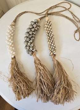 Schelpenhanger Raffia Besar