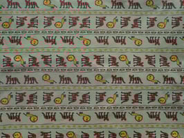 Tiger und Löwe in der Savanne