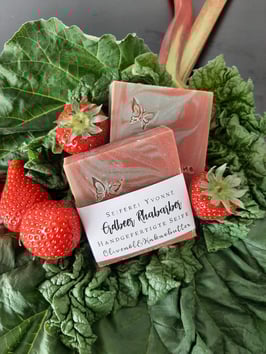 Erdbeer-Rhabarber Seife