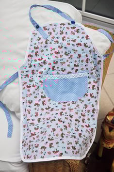 Kinderschürze „Schwammerl“