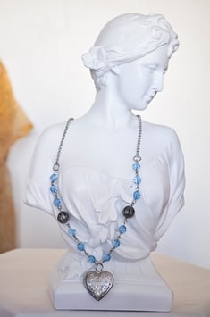 Kette mit Herzanhänger  „Erinnerungsherz“ in grünblau