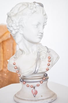 Kette mit Herzanhänger  „Elfenherz“ in dunkelrosé