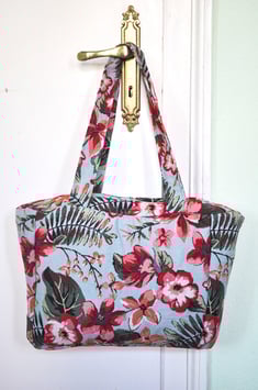 Schultertasche „Oriental Flower“