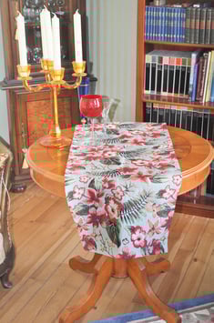 Tischläufer „Oriental Flower“