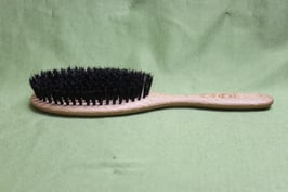 44 Haarbürste für langes Haar