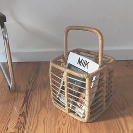 PORTE REVUES EN OSIER