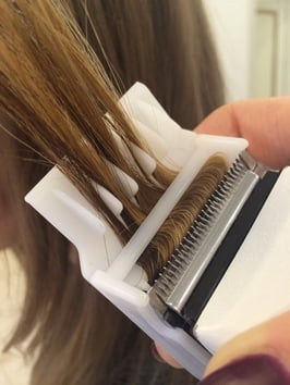 POLISHEN AUFSCHIEBEKAMM GEGEN SPLISS