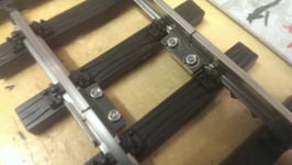 Art.-Nr. 15.197 Edelstahlschienenverbinder trainli® 19 mm für Code 332 Geleise-1 teilig