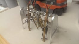 Art.Nr.  15.295 Skiständer zum Winterset , Silber