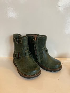 Kinderstiefel diverse Grössen