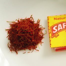 Safran in Fäden