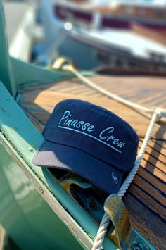 Casquette armée gris, inscription Pinasse crew turquoise