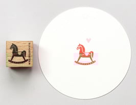 Konjiček za guganje - majhen