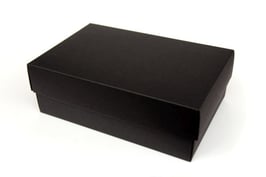 Darilna škatlica - velikost M v črni barvi