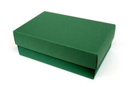 Darilna škatlica - velikost M v temno zeleni barvi emerald