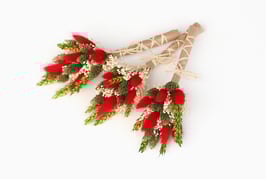 Set treh enostranskih šopkov v rdeče zelenih barvah