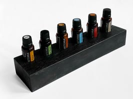 Räuchereichenholz Aufsteller / Display für 6 ätherische Öle von dōTERRA 15 ml Fl. Nr.3