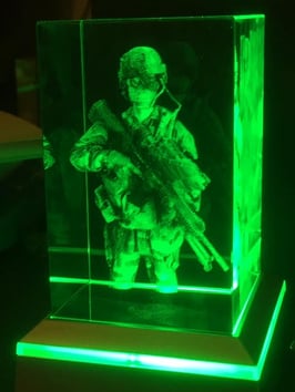 Gravure laser pour militaire