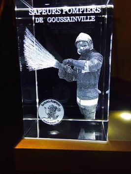 Gravure laser pour pompier