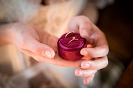 Ringbox rund, Farbe ROT BORDEAUX