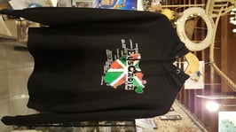 Sudadera "EusCádiz" de SKaYLINE. Color negro. Capucha.