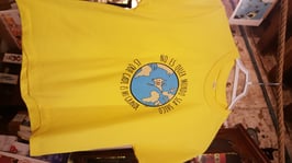 Camiseta "No es quer mundo sea shico... es que Cadi es mu grande"  Niño color amarillo