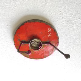 Kapstok | 1 haak | Gemaakt van gerecyclede olievaten | Rood