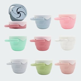 Faltbarer Silikon Becher mit Deckel. Praktische Snack Aufbewahrung für unterwegs. Cup Plastikfrei.