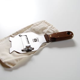 Trüffelhobel mit Holzgriff