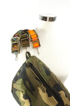 TASCHENGURT  *CAMOU*