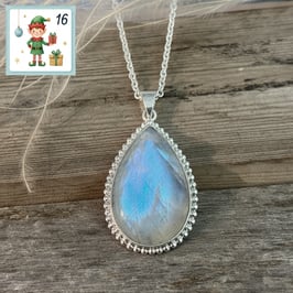 HALSSCHMUCKANHÄNGER "Moonlight Essence"