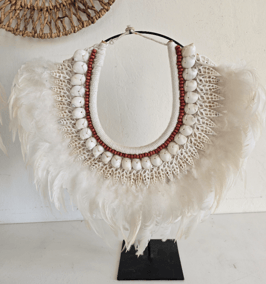 Schelpen/veren op standaard