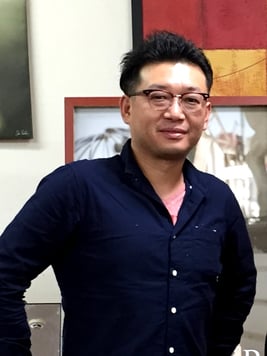 店長　岩間康典