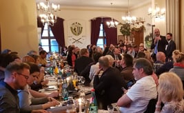 Volles Haus: Tacheles mit Kultusminister Christian Piwarz