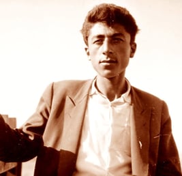 mit festen Blick präsentierte sich dieser junge Türke