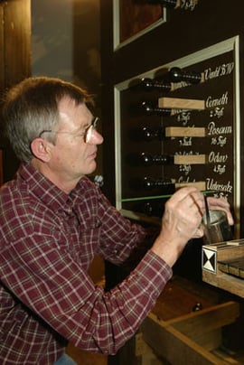 Beschriftung der Register nach historischem Vorbild