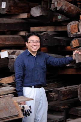 古材ジャパン店長　東條和夫